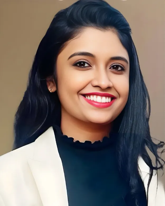 Dr. Divya, female orthopedic surgeon in India specializing in arthroscopy, sports medicine, and joint replacement